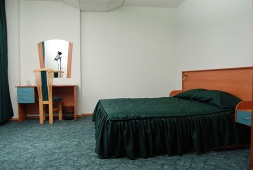 Elbrus Hotel Pazardžik Esterno foto