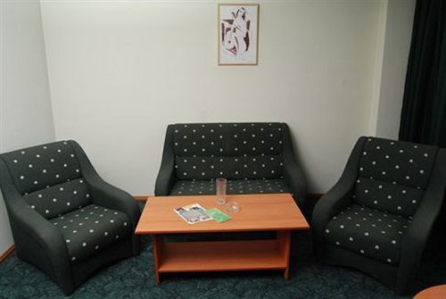 Elbrus Hotel Pazardžik Esterno foto